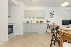 Modern Apartment With Balcony by Renters