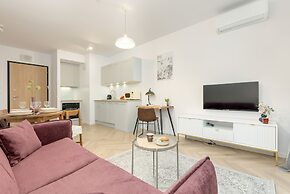 Modern Apartment With Balcony by Renters