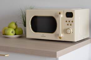 Modern Apartment With Balcony by Renters