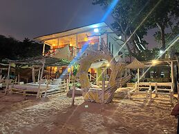 Mio Mio Beach