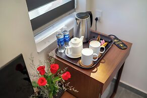 Full Moon Apartments