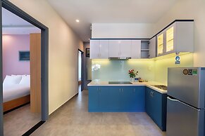 Full Moon Apartments