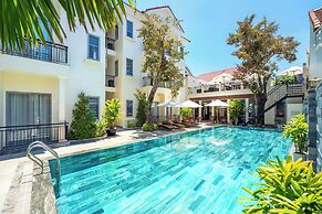 Full Moon Apartments