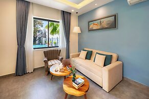 Full Moon Apartments