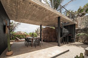 Tropicalito Villa on the Beach