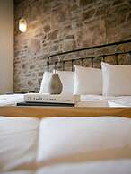 Pine Cove Treehouses & Cabins