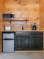 Pine Cove Treehouses & Cabins