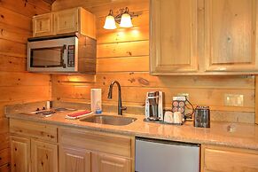 Pine Cove Treehouses & Cabins