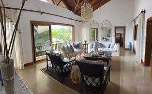 Villa for 7 People Pool and Ocean View at Samana