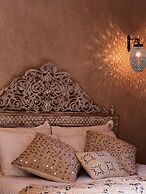 Riad with Outdoor Swimming Pools