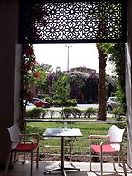 Riad with Outdoor Swimming Pools