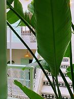 Riad with Outdoor Swimming Pools