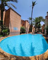 Riad with Outdoor Swimming Pools