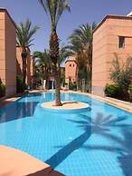 Riad with Outdoor Swimming Pools