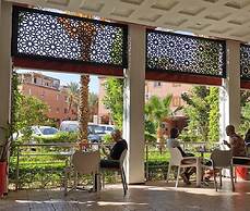 Riad with Outdoor Swimming Pools