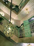 Riad with Outdoor Swimming Pools