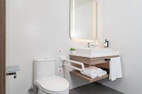 Holiday Inn Express Guangzhou Panyu Dashi by IHG