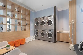 Holiday Inn Express Guangzhou Panyu Dashi by IHG