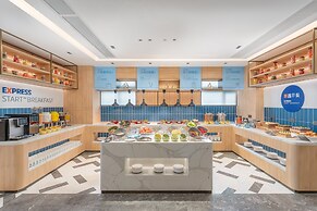 Holiday Inn Express Guangzhou Panyu Dashi by IHG