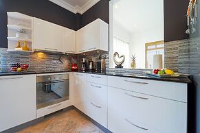 Luxurious 5-Bed Private Pool Villa - PV6