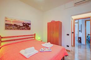 Villa Oasi al mare near the sea with pool