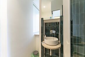 Piazza San Luigi 9 in Naples