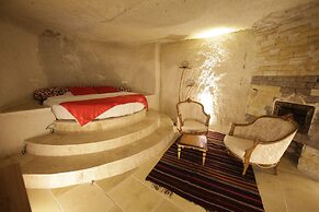 My Cave Suites