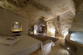 My Cave Suites