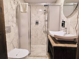 MY CAVE SUITE