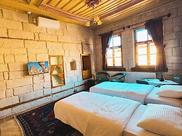 MY CAVE SUITE
