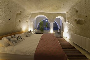 My Cave Suites