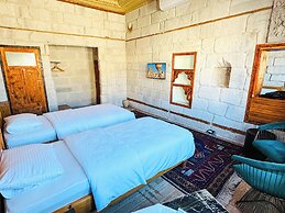 MY CAVE SUITE