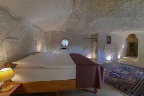 My Cave Suites