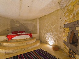MY CAVE SUITE