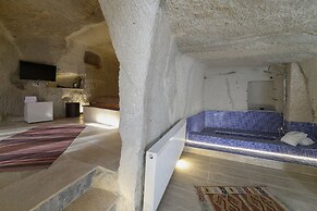 My Cave Suites