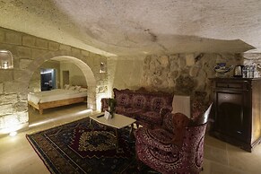 My Cave Suites