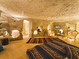 MY CAVE SUITE