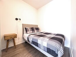 Luxury Suite by CN Tower & Free Parking