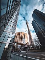 Luxury Suite by CN Tower & Free Parking