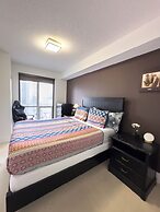 Luxury Suite by CN Tower & Free Parking