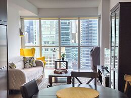 Luxury Suite by CN Tower & Free Parking