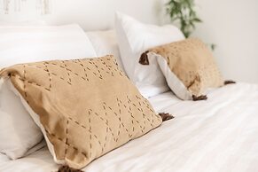 Brand New Capella Villa by DH