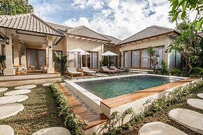 Brand New Capella Villa by DH