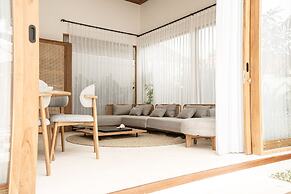 Brand New Capella Villa by DH