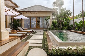 Brand New Capella Villa by DH