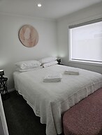 Redwood Apartments