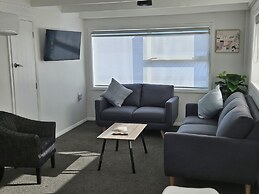Redwood Apartments