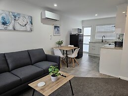 Redwood Apartments