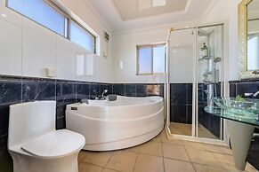 Milake Holiday Villa