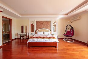 Milake Holiday Villa